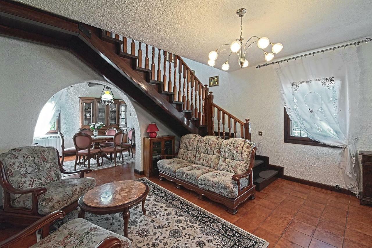 Вилла Vecchia Favola House Куарто-д'Альтино Экстерьер фото